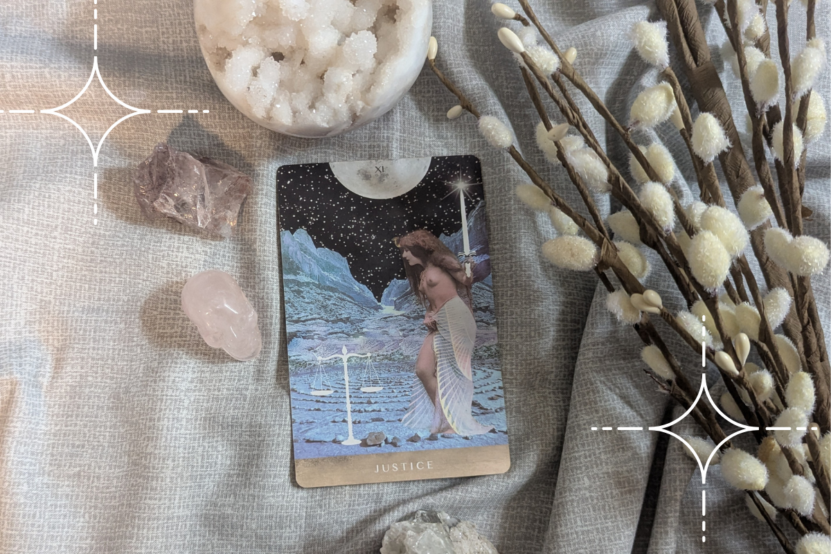 Tarot Fundamentals: The Meaning and Symbolism of the Justice Tarot Card